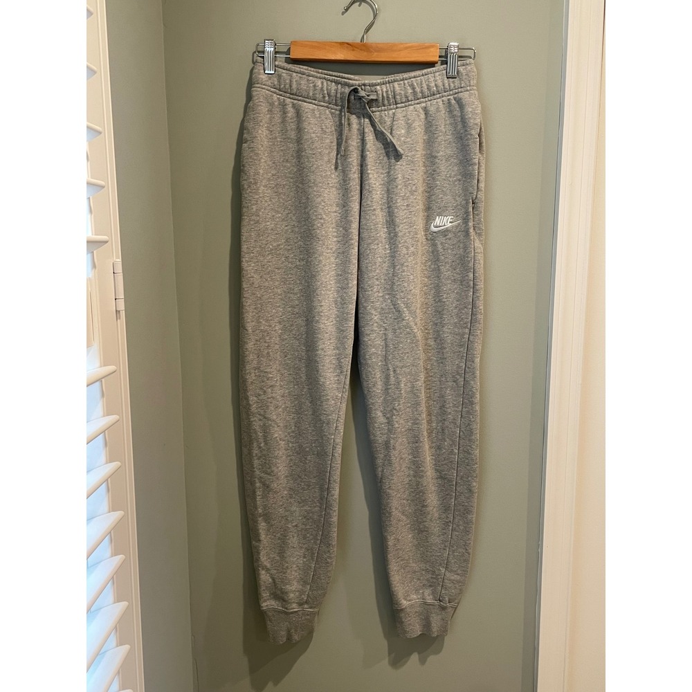 Nike Women Sportswear Club  Joggers Sweatpants Gray Size Small‎